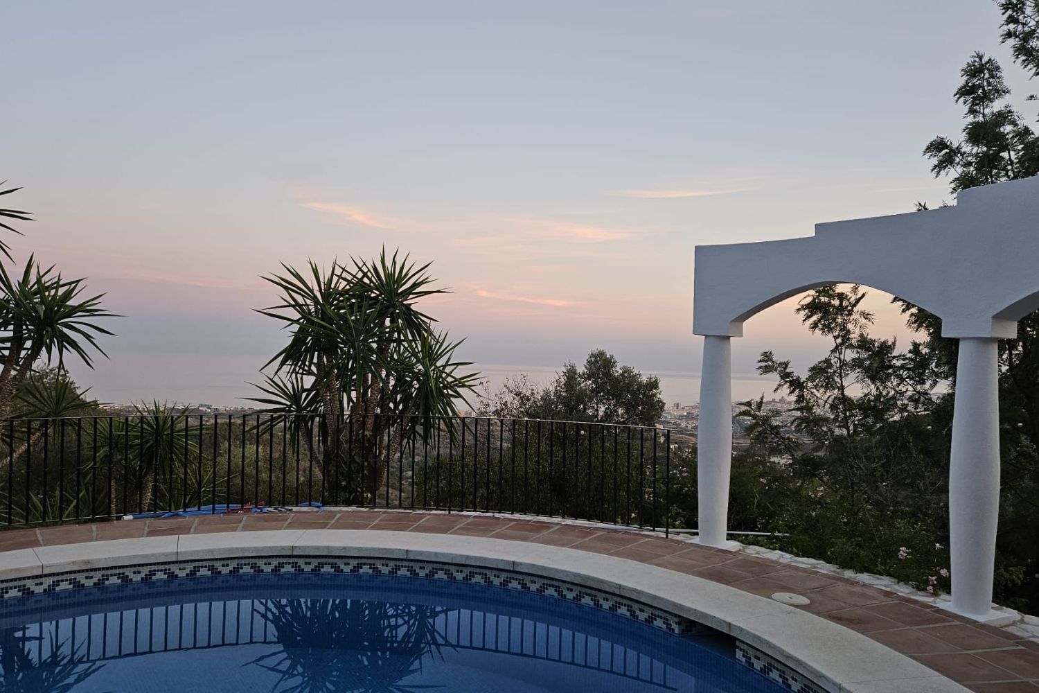 Uniek uitzicht over Mijas vanaf het zwembad van Villa Pureza